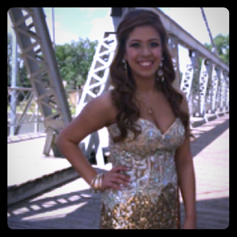 Prom formal dress