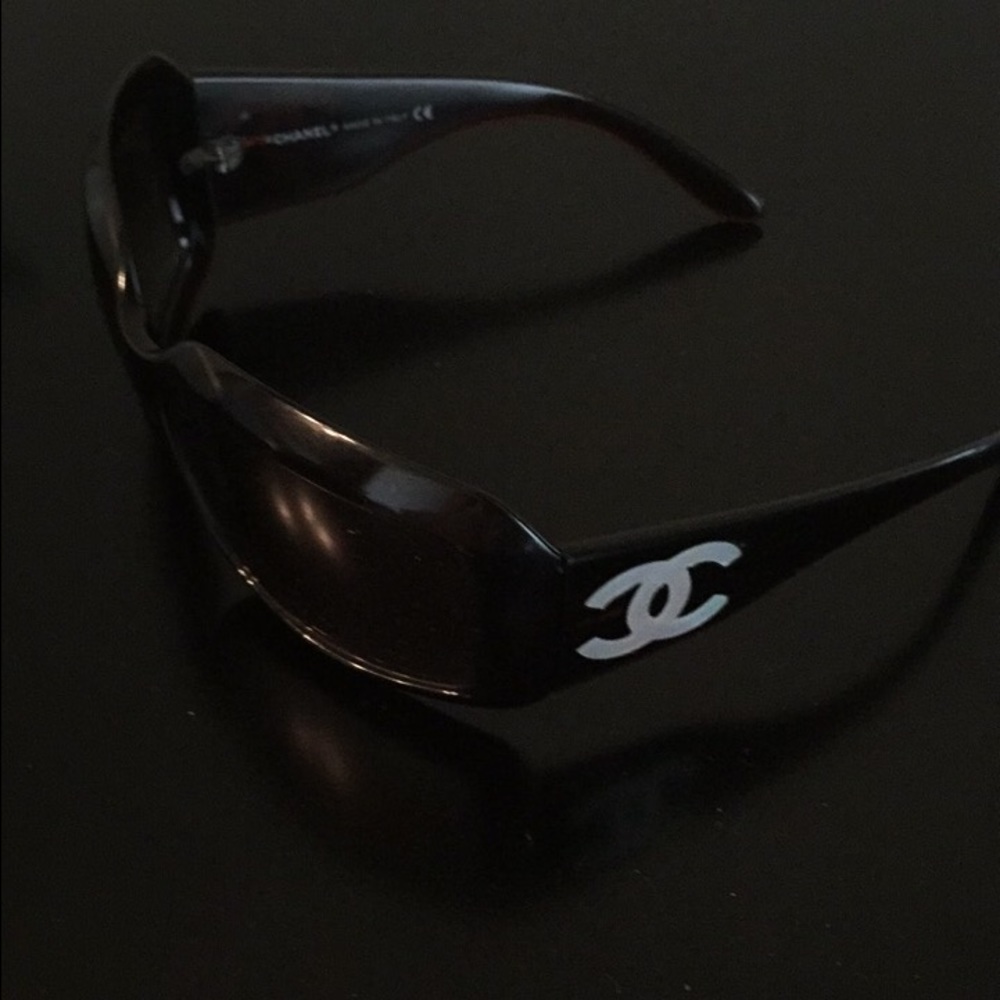 Brown authentic Chanel Sunglasses