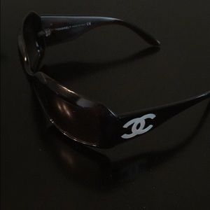 Brown authentic Chanel Sunglasses