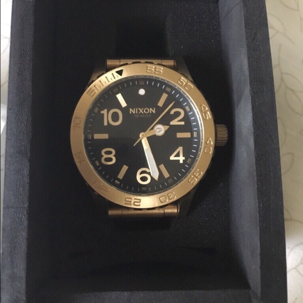 Gold Nixon Watch 38-20