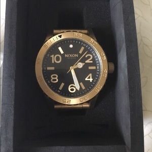 Gold Nixon Watch 38-20