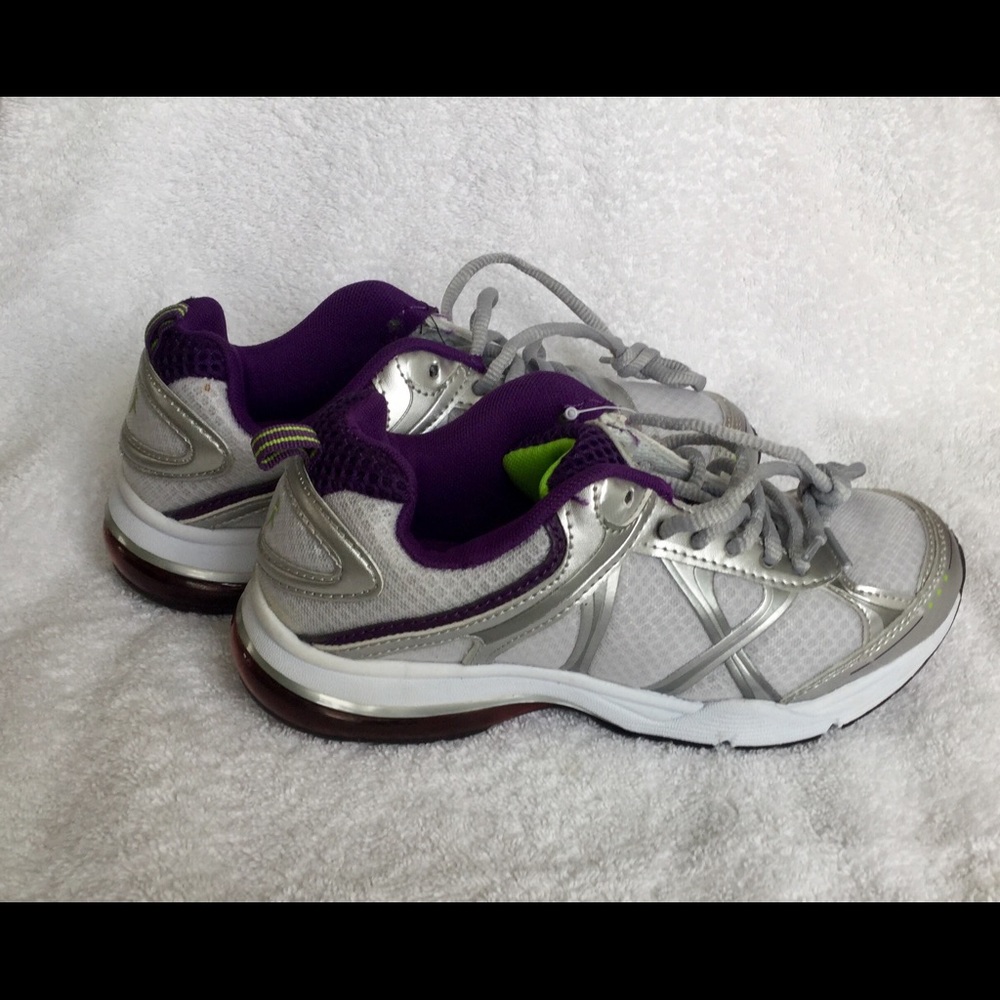 Danskin Now Silver/gray/purple Size 6 women