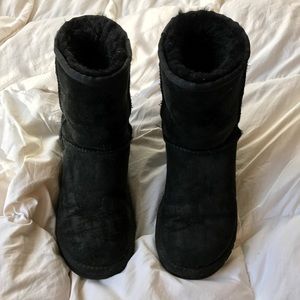 Black UGGs NWOT