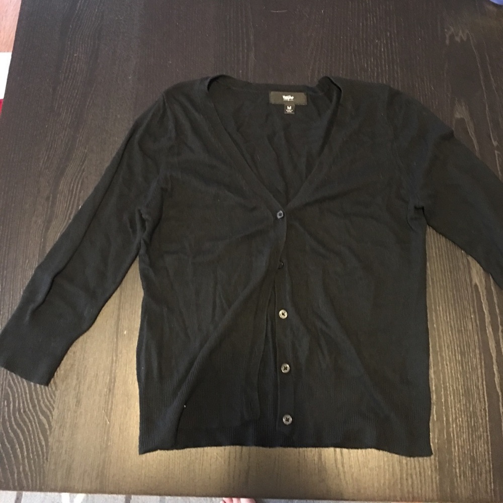 Black quarter sleeve cardigan