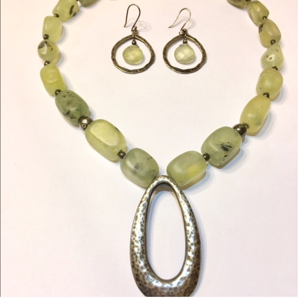 Natural prehnite and 925 silver necklace