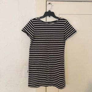 Black and white striped boxy t shirt dress
