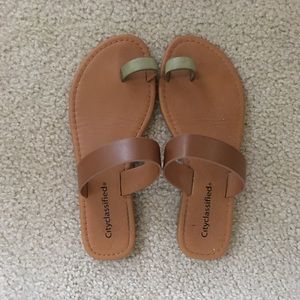 Cityclassified sandals