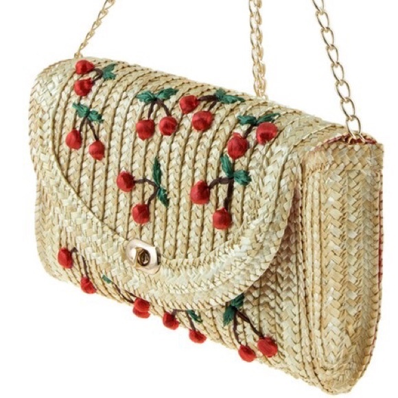 Straw cross body cherry summer 60s inspired bag - Picture 2 of 6