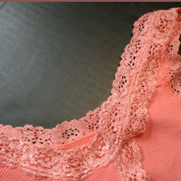 Lena Womens ribbed lace tank top - Picture 2 of 4