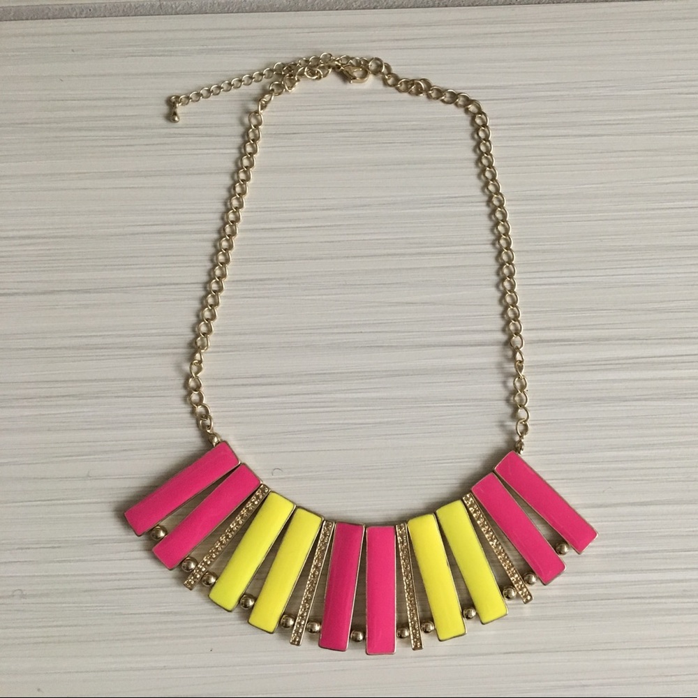 Statement necklace