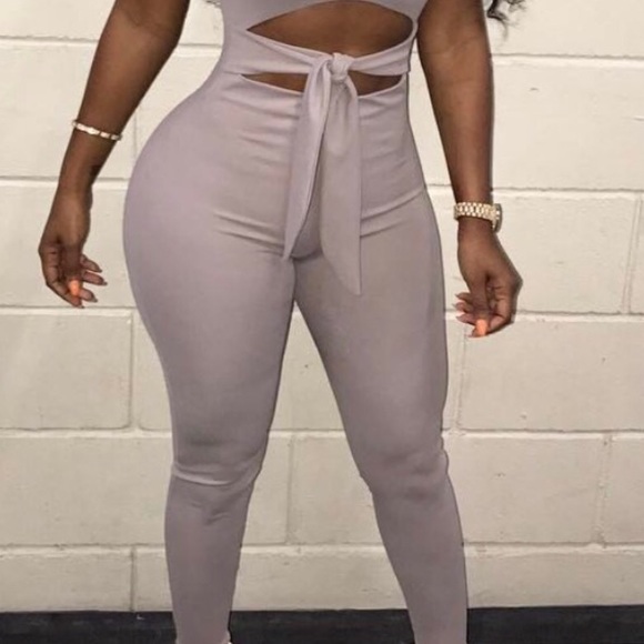 Sleek jumpsuit - Picture 3 of 3