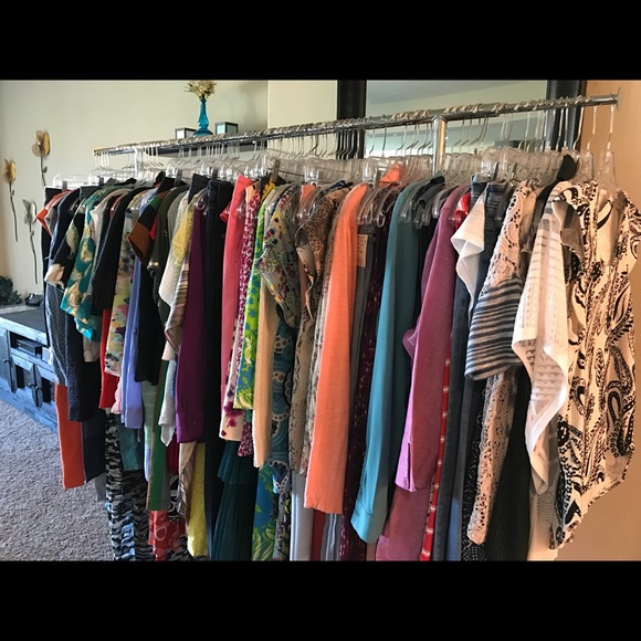 Meet Your Posher, Valerie! - Picture 3 of 4