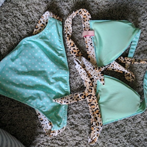 Two piece - Picture 2 of 3