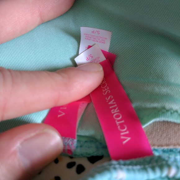 Two piece - Picture 3 of 3