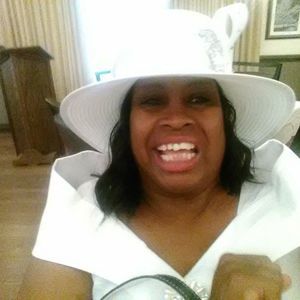 Meet your Posher, Trinia