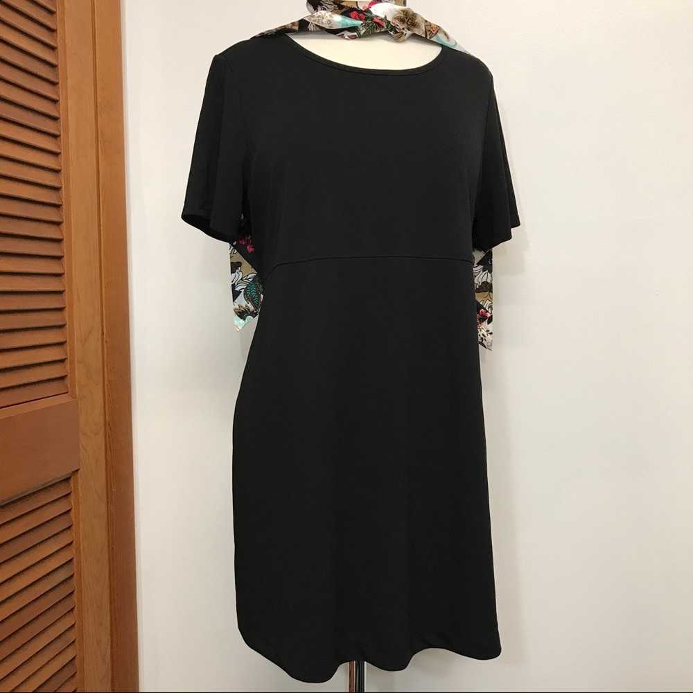 In Due Time Maternity Black Short Sleeve Dress