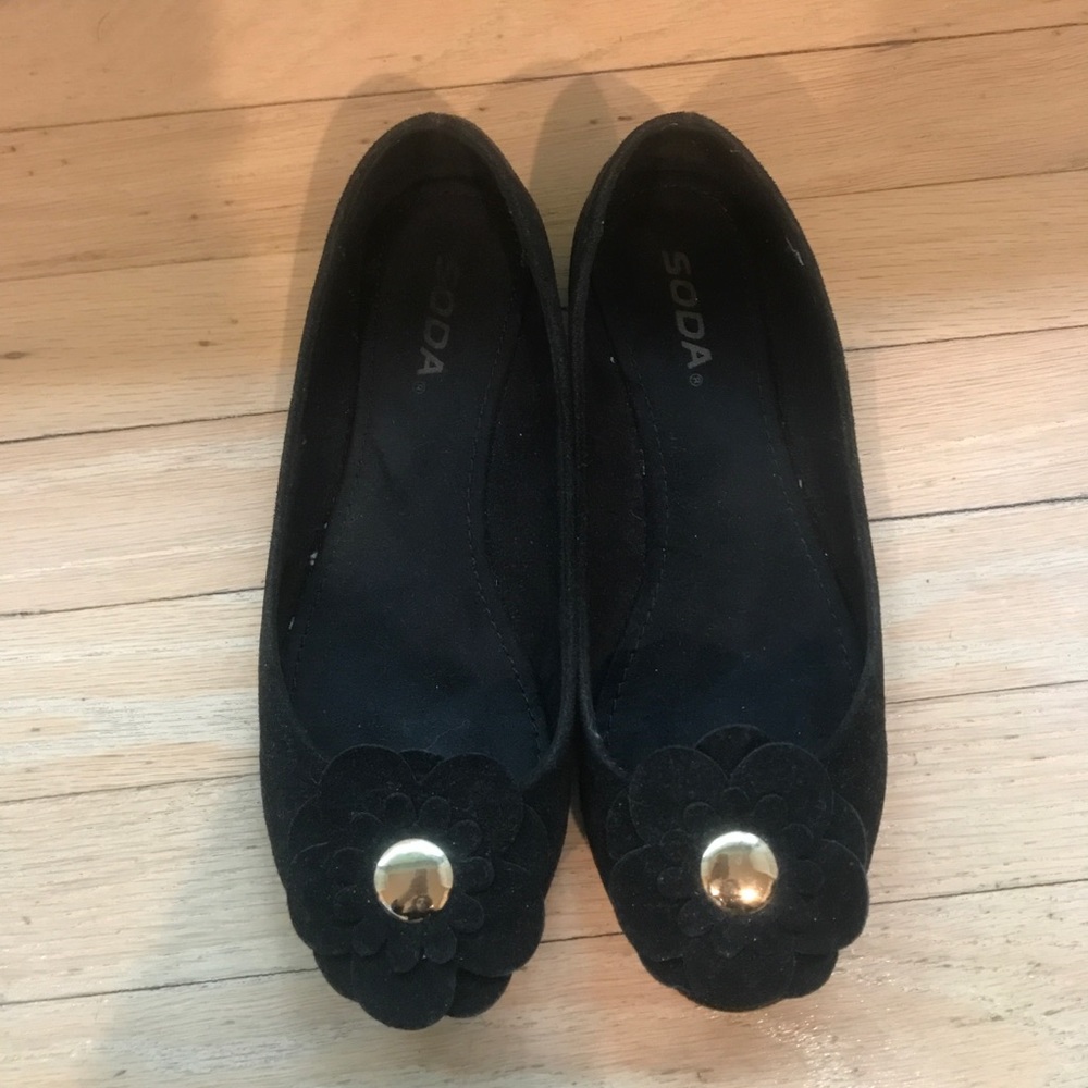 Black flats with flower