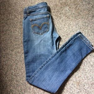 Blue skinny jeans