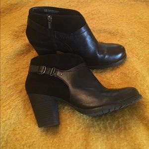 Clarks Ankle Leather Boots (11M)