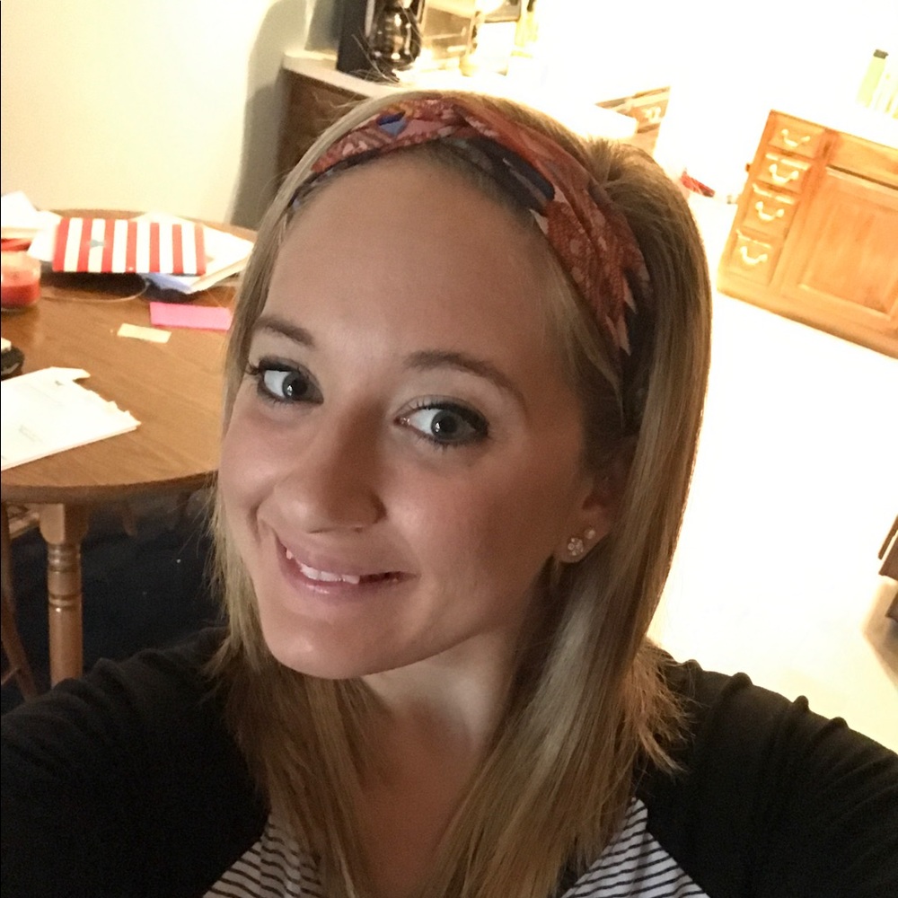 Meet your Posher, Stephanie