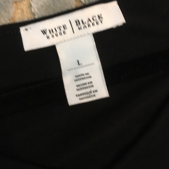 Flowing black top - Picture 2 of 2