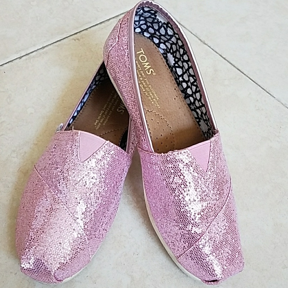Tom's shoes