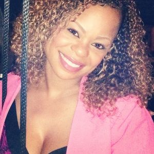 Meet your Posher, Tiaka