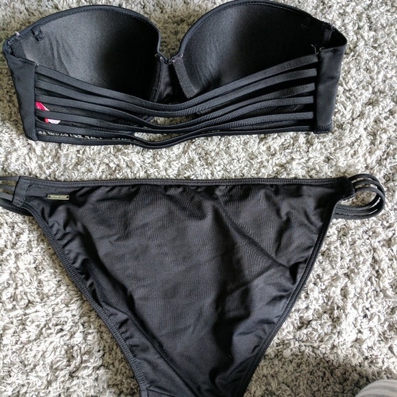 Two piece - Picture 2 of 3