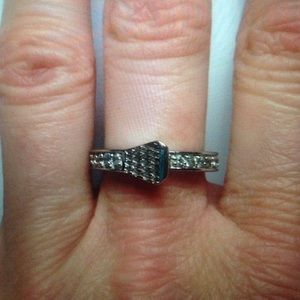 Montana Silversmiths horseshoe nail ring
