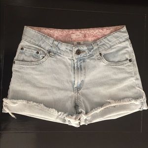 Levi cutoff shorts