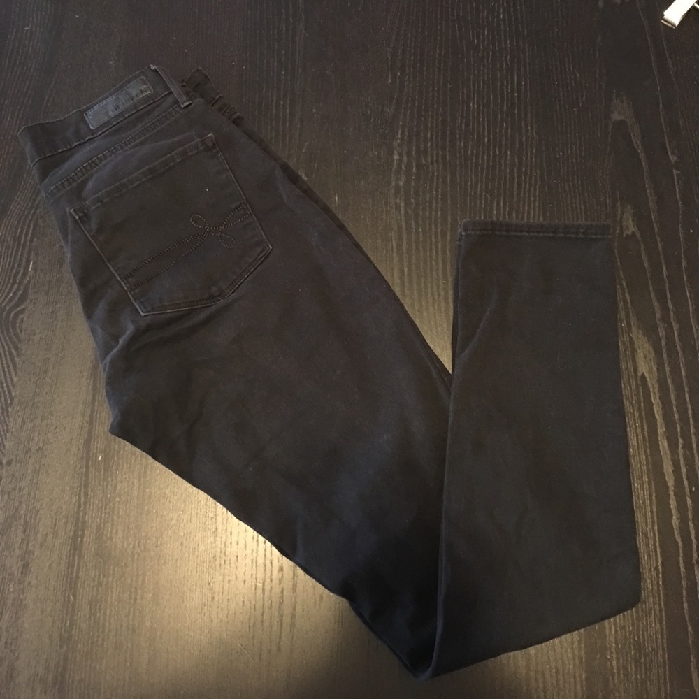 Black high waisted skinny jeans