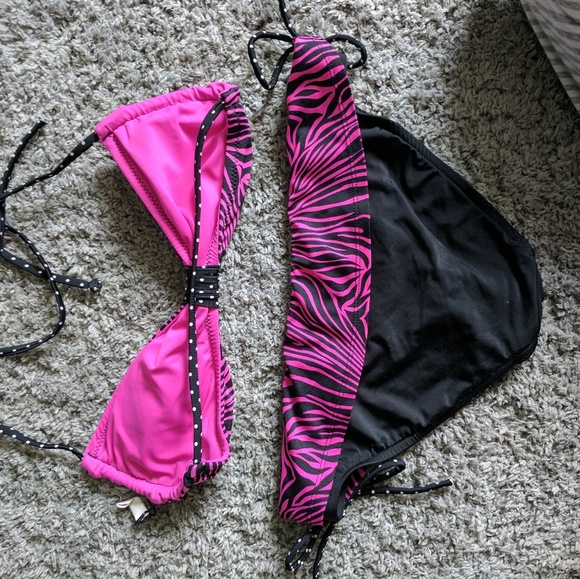 Two piece - Picture 2 of 3