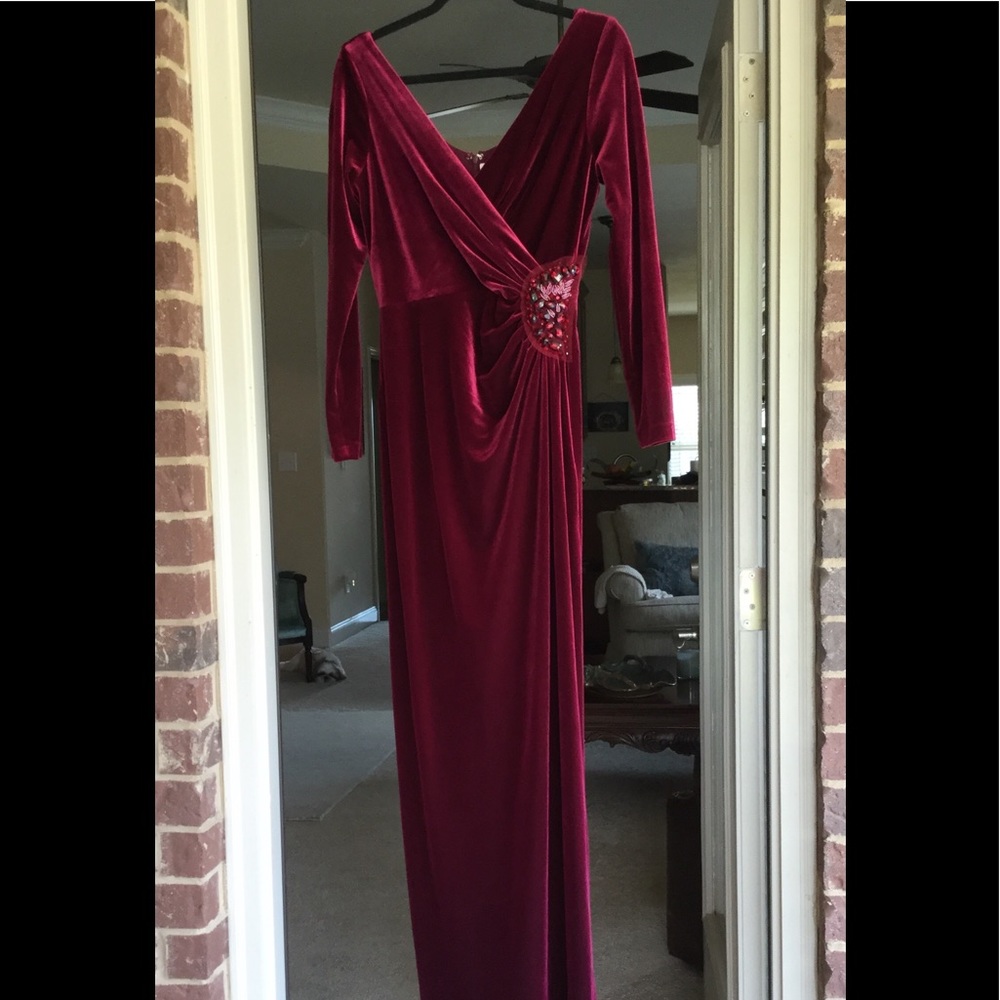Terri Jon for Rickie Freeman Sz 8 Velvet Gown