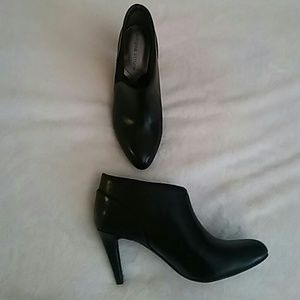 Brand New 2 1/2" Booty Heels
