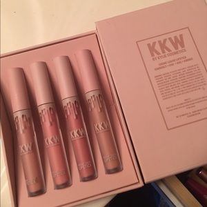 Kylie cosmetics KKW
