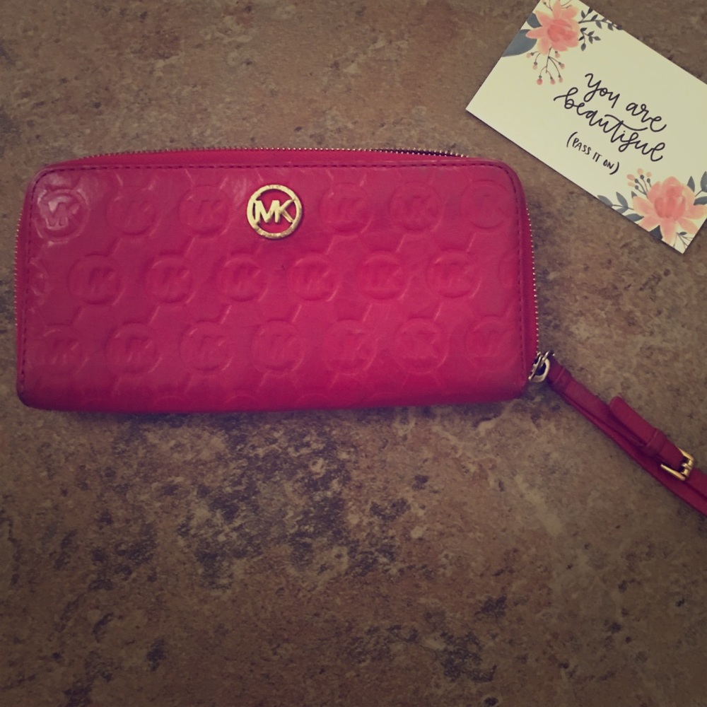 MK pink wallet