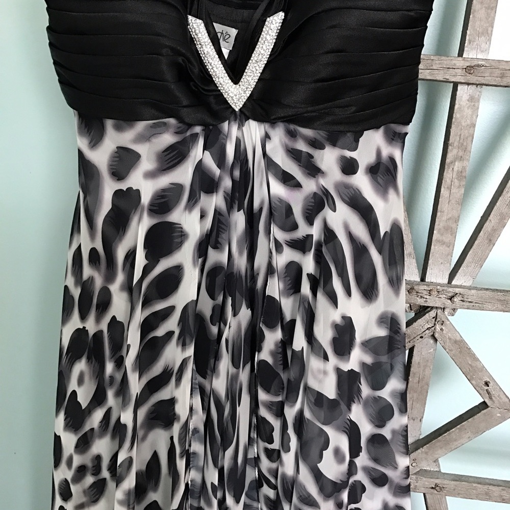 Cache Printed Gown Size 2 - image 3