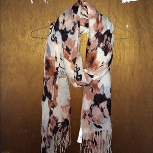 Floral print scarf