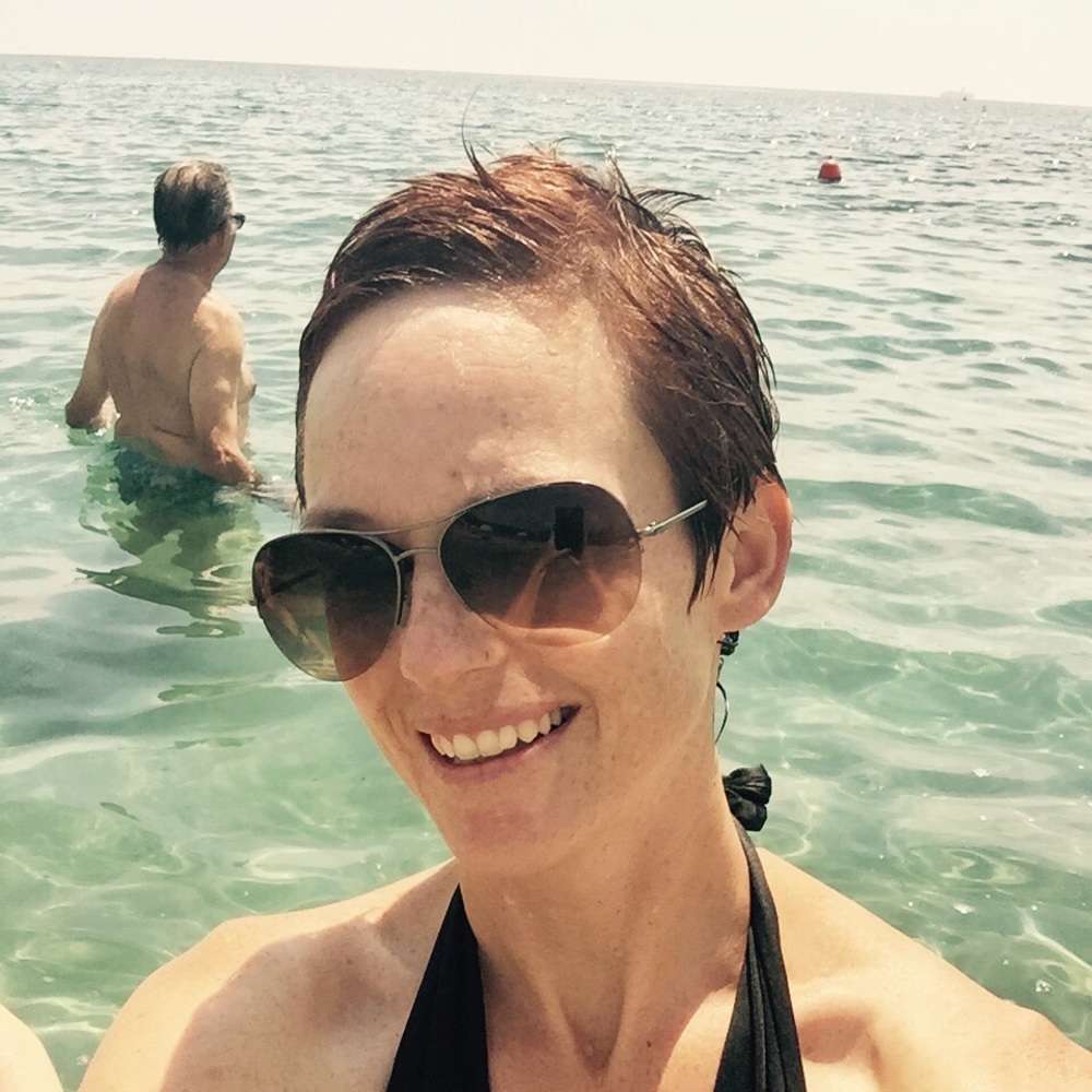 Meet your Posher, Elisa