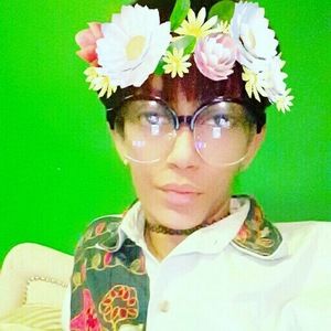 Meet your Posher, Marley lewis