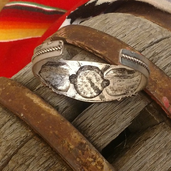 🆕 Turquoise Cuff  Bracelet - Picture 2 of 3