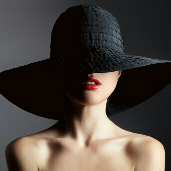 Meet your Posher, Carmen - Picture 3 of 12