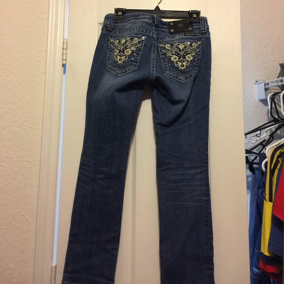 Jeans - Picture 2 of 2