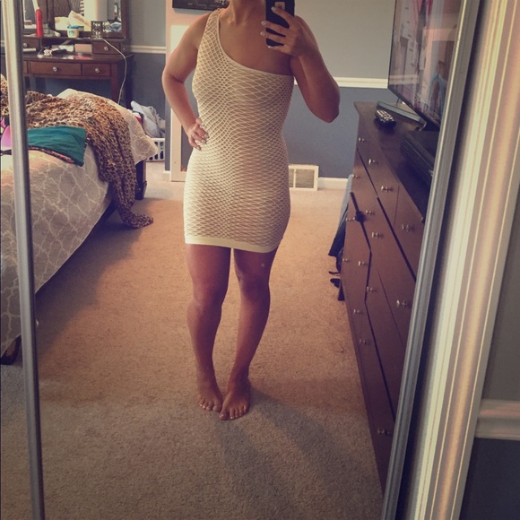 One shoulder BeBe dress. - Picture 3 of 3