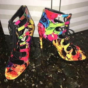 Steve Madden Cynthiaa bootie