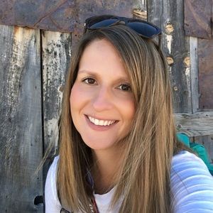 Meet your Posher, Camila