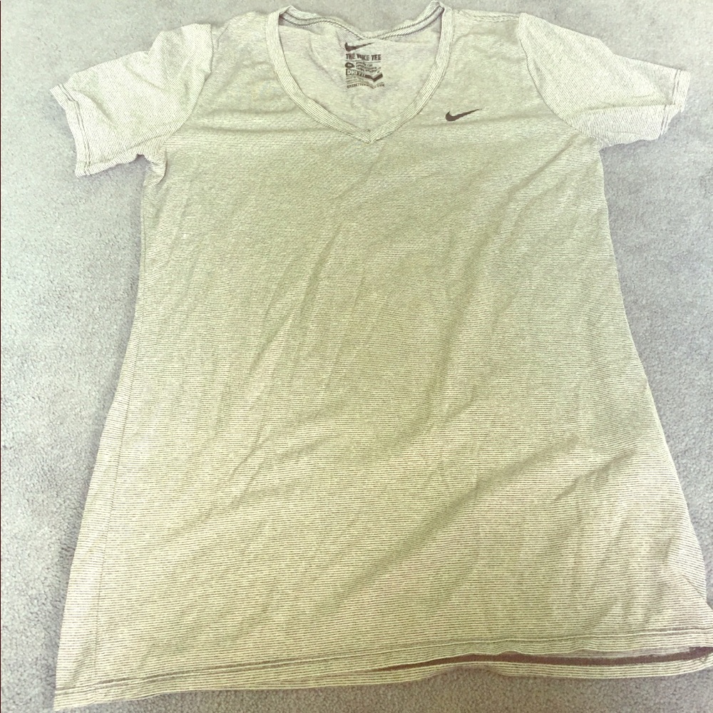 Nike workout tee