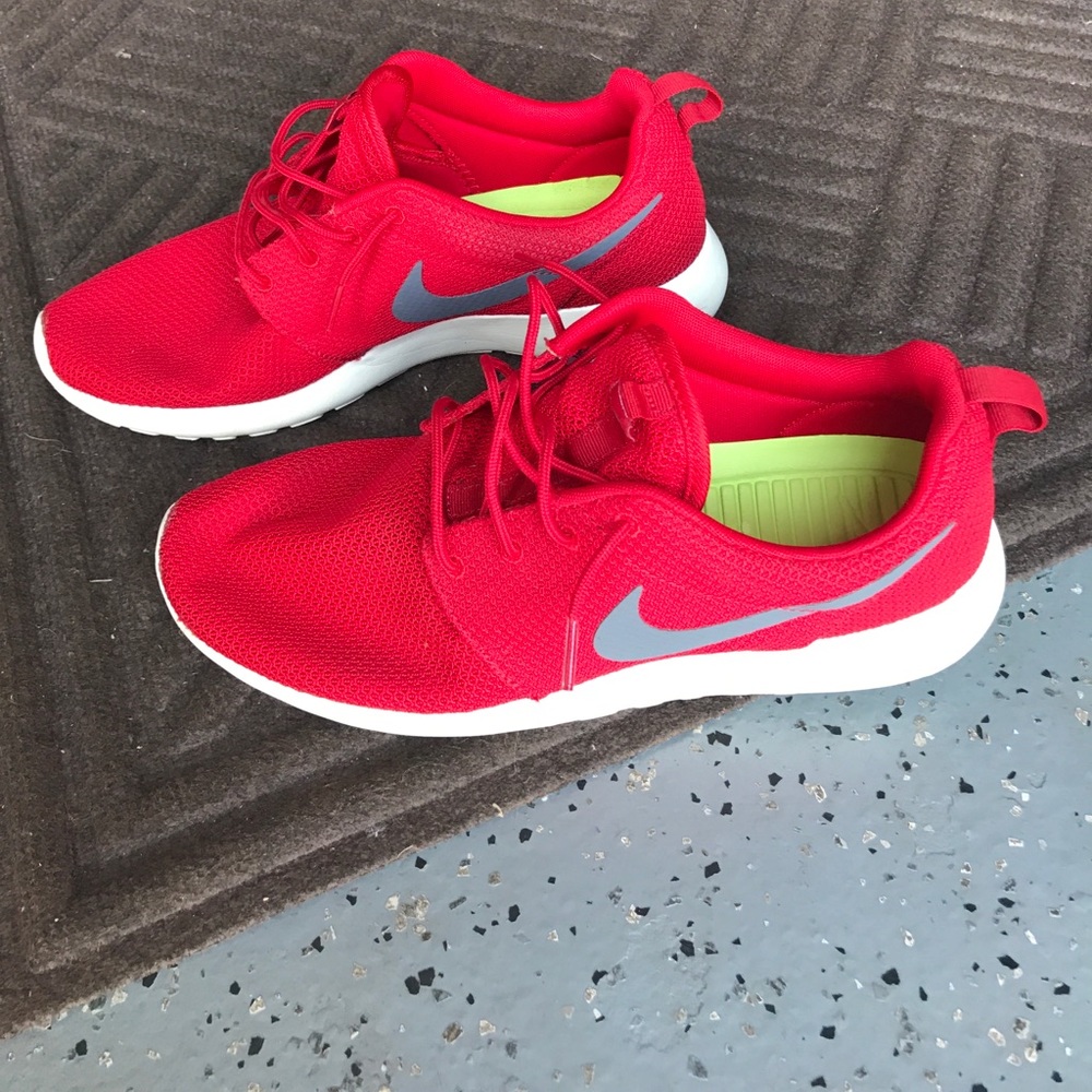 Nike roshe one (red)