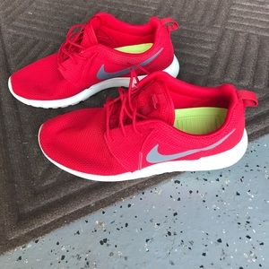 Nike roshe one (red)