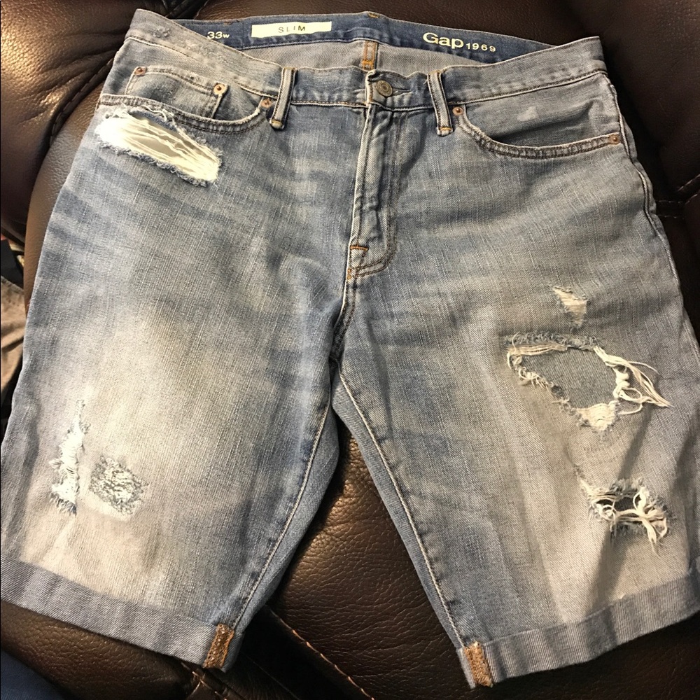 Gap distressed shorts